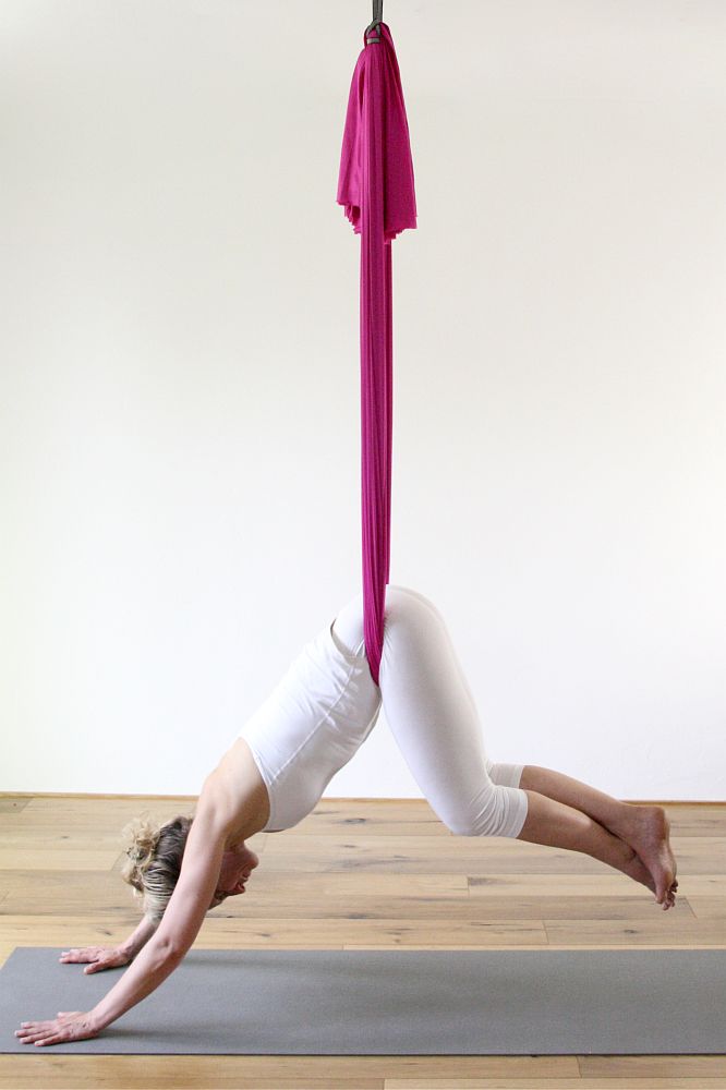 Dana Aerial Yoga